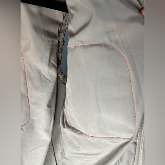 Cabelas Gerbing Heat Vest M - Picture 9 of 12